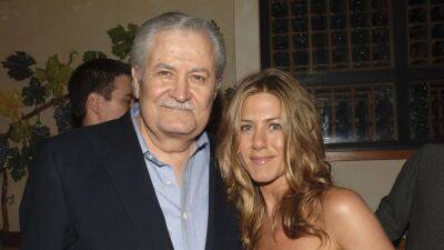 Jennifer Aniston Mourns Dad John Aniston's Death in Touching Tribute - www.glamour.com