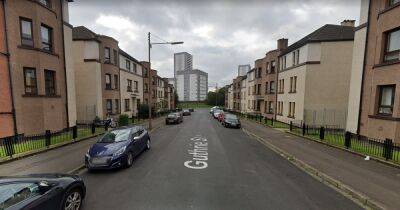 'Attempted murder' in Glasgow as man found with life-threatening injuries - www.dailyrecord.co.uk