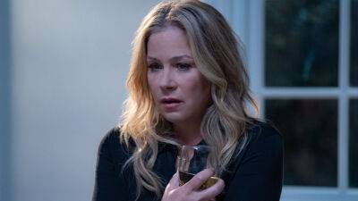 Christina Applegate Felt “An Obligation” To Finish Filming ‘Dead To Me’ Amid MS Diagnosis: “We’re Going To Do It On My Terms” - deadline.com - New York