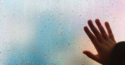 Exact temperature to banish condensation and mould from windows in winter - www.dailyrecord.co.uk
