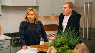 ‘Chrisley Knows Best’ Stars Sentenced To Combined 19 Years In Prison; Reality Duo Lose Shows – Update - deadline.com - USA