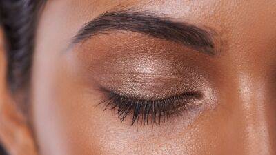 How to Grow Eyebrows Back, According to the Pros - www.glamour.com - New York