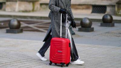 11 Best Black Friday Luggage Deals to Shop in 2022 - www.glamour.com