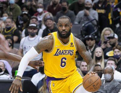 LeBron James Speaks On Kyrie Irving, But NBA Players Largely Silent On Situation, Mirroring Foot-Dragging By League - deadline.com - county Cavalier - county Cleveland
