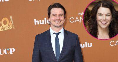 Jason Ritter Wanted Parenthood’s Mark and Sarah to End Up Together Too: Glad ‘He Got Into That Christmas Photo’ - www.usmagazine.com - Britain