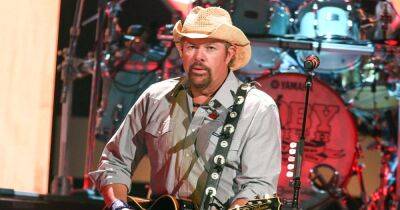 Toby Keith Gives 1st Health Update After Being Diagnosed With Stomach Cancer: ‘It’s Pretty Debilitating’ - www.usmagazine.com - Florida - city San Antonio