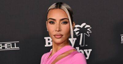 Kim Kardashian Returns to Natural Brown Hair Ahead of Family Christmas Eve Party: ‘We’re Back’ - www.usmagazine.com - Chicago