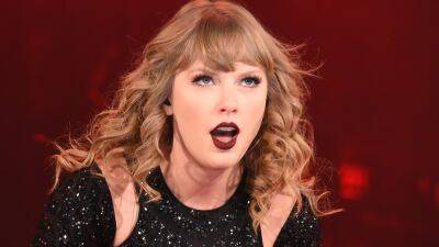 Taylor Swift Stans Sue Ticketmaster Over ‘Eras’ Tour Disaster - www.glamour.com - Los Angeles