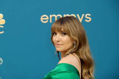 ‘Hustlers’ Director Lorene Scafaria Stepping In For John Carney On Paramount ‘Bee Gees’ Movie - deadline.com