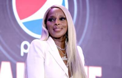 Mary J. Blige on not being paid to perform at the Super Bowl: “It’s an opportunity of a lifetime” - www.nme.com - USA - county Gray - city Inglewood