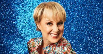 Corrie star Sally Dynevor unrecognisable with 'gorgeous' 80s look for ITV Dancing On Ice - www.manchestereveningnews.co.uk - county Garland - county St. Louis
