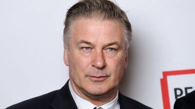 Alec Baldwin sued by family of cinematographer killed on set - abcnews.go.com - New York - Los Angeles - Los Angeles - state New Mexico