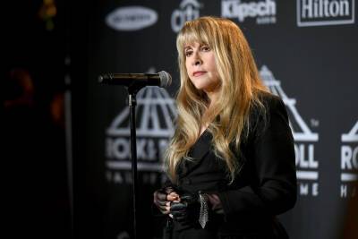 Stevie Nicks Breaks Down Relationship With Lindsey Buckingham Over The Years Of Fleetwood Mac - etcanada.com - New York