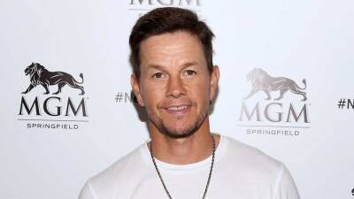 Mark Wahlberg Says He Got in Trouble With His Wife on Valentine's Day - www.etonline.com - city Durham, county Rhea - county Rhea