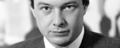 Brian Epstein statue to be erected in Liverpool - completemusicupdate.com