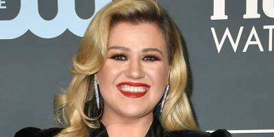 Kelly Clarkson Files to Legally Change Her Name to Kelly Brianne - www.justjared.com