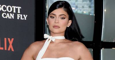 Pregnant Kylie Jenner Cradles Baby Bump in Behind-the-Scenes Pic for Family’s New Hulu Show - www.usmagazine.com - Los Angeles