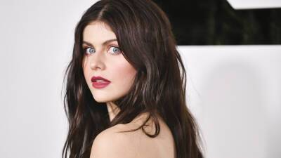 ‘White Lotus’ star Alexandra Daddario’s home targeted by Colorado man with gun, leads to arrest - www.foxnews.com - Los Angeles - Los Angeles - Hollywood - Hawaii - Colorado