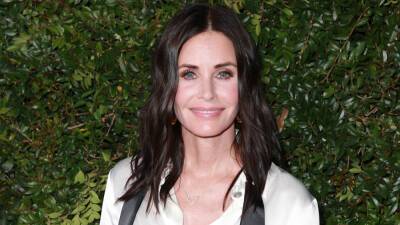 ‘Friends’ alum Courteney Cox recalls looking ‘strange’ after fillers, made her second-guess cosmetic work - www.foxnews.com