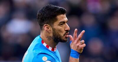 Atletico Madrid predicted to take Luis Suarez 'risk' for Manchester United clash - www.manchestereveningnews.co.uk - Manchester - Madrid