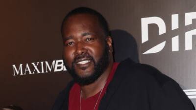 'Blind Side' Star Quinton Aaron Shows Off 97-Pound Weight Loss - www.etonline.com - county Bullock