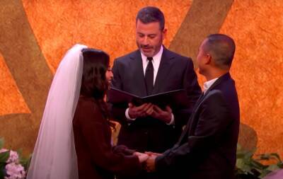 Jimmy Kimmel Hosts A Surprise Wedding On 2/22/22 For A Couple Obsessed With The Number 2 - etcanada.com - Las Vegas