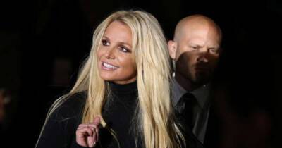 Britney Spears to publish tell-all memoir after release from conservatorship - www.msn.com - New York