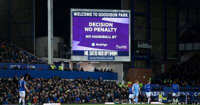 'Disgraceful refereeing' - Everton fans furious as Man City escape late VAR penalty decision - www.manchestereveningnews.co.uk - Manchester