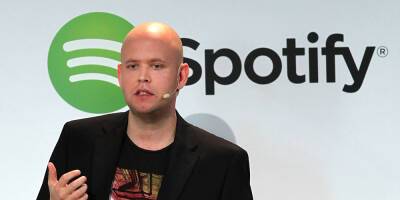 Spotify CEO Daniel Ek Speaks Out About Joe Rogan Controversy & Changing COVID Policies - www.justjared.com - India
