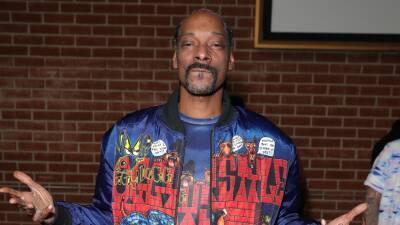 Snoop Dogg Has a Gift for the Couple Who Returned His Missing French Bull Dog - www.etonline.com - France - Los Angeles