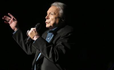 Wild Story Of Country Star Mickey Gilley & Honky-Tonk That Inspired ‘Urban Cowboy’ Set Up As Limited Series - deadline.com