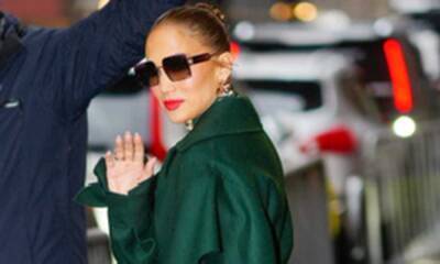 Jennifer Lopez just carried Duchess Kate's handbag of choice – and you can have it too - hellomagazine.com - Britain - New York - county Hall - county Bradford