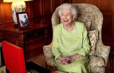 Joyful New Photo Of The Queen Unveiled To Mark History-Making Accession Day - etcanada.com - Britain - city Sandringham - county King George