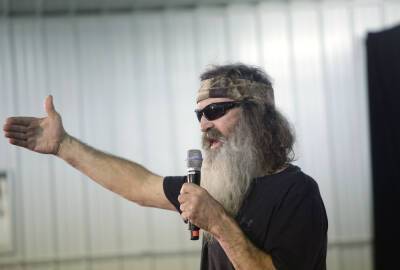 ‘Duck Dynasty’ Star Phil Robertson Discusses That 2013 Suspension And Those Controversial Remarks, Insists He Has ‘No Regrets’ - etcanada.com