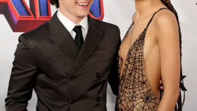 Zendaya Supports Boyfriend Tom Holland by Seeing His New Movie 'Uncharted' - www.etonline.com