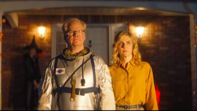 SXSW Review: ‘Linoleum’: Jim Gaffigan Flies High In Dual Roles In Quirky But Slight Family Sci-Fi Dramedy - deadline.com