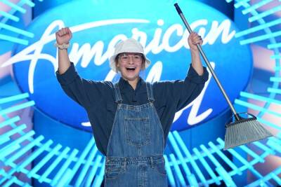 TikTok Star Abigail Brooks Sweeps Her Way Through ‘American Idol’ - etcanada.com - USA - Houston