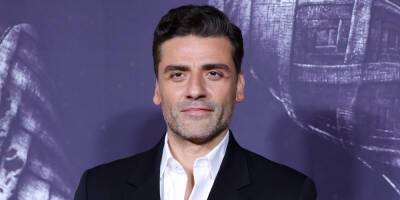 Oscar Isaac Hits the Red Carpet for a Screening of 'Moon Knight' in Berlin - www.justjared.com - Germany - Egypt