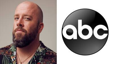 ‘This Is Us’ Chris Sullivan To Headline ABC Comedy Pilot ‘The Son In Law’ - deadline.com - county Sullivan