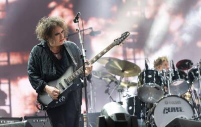 The Cure are donating sales of Ukraine charity t-shirts to UN refugee aid agency - www.nme.com - Ukraine - Russia