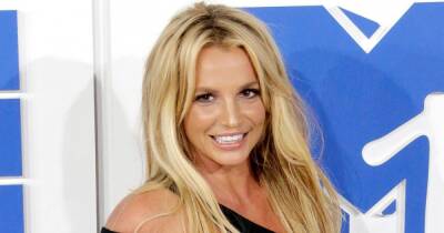 Britney Spears Deletes Instagram After Weeks of Sharing Candid Posts and Nearly Nude Photos: She ‘Chose to’ Disable Her Account - www.usmagazine.com - French Polynesia
