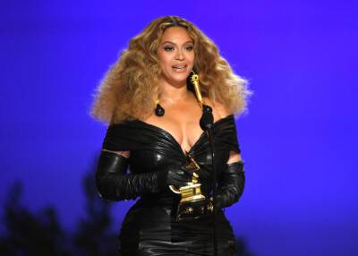 Beyoncé In Talks To Perform From Compton Tennis Courts During Oscars 2022 - etcanada.com - city Compton