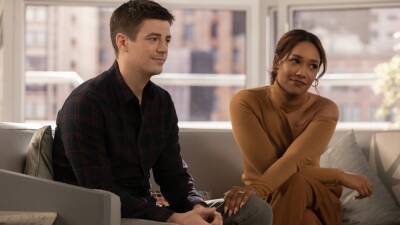 CW Renews 'The Flash,' 'Riverdale, 'Superman & Lois,' 'Kung Fu' & 3 More Shows - www.etonline.com - USA