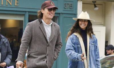 Matthew McConaughey and Camila Alves can’t stop smiling during New York outing - us.hola.com - New York - Los Angeles - Texas