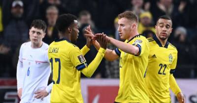 Manchester United starlet Anthony Elanga makes Sweden debut in World Cup victory - www.manchestereveningnews.co.uk - Sweden - Manchester - Ukraine - Russia - city Stockholm - Portugal - Poland - Czech Republic - Qatar - Turkey