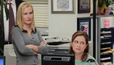 ‘Office’-mates Jenna Fischer & Angela Kinsey Set One-Night-Only NYC Reunion To Celebrate New Book - deadline.com - USA - New York - county Hall