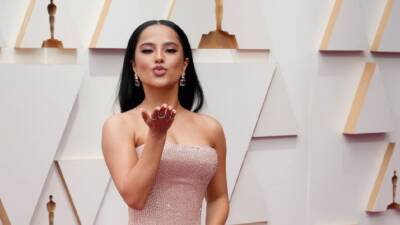 Becky G Sends 'Besitos' to Family Watching Her 'Encanto' Oscars Performance at Home (Exclusive) - www.etonline.com - Los Angeles - Boston - city Inglewood