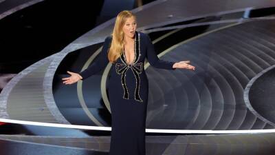 Oscar Co-Host Amy Schumer’s Biggest Monologue Digs: Academy Members ‘Don’t Look Up’ Reviews - thewrap.com