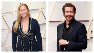 See Jake Gyllenhaal's Reaction to Amy Schumer's Oscars Joke About Him and Sister Maggie - www.etonline.com - New York