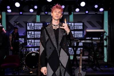 Machine Gun Kelly Recalls Hanging Out With ‘Beautiful Soul’ Taylor Hawkins 2 Days Before His Death - etcanada.com - Colombia - Paraguay - city Bogota, Colombia